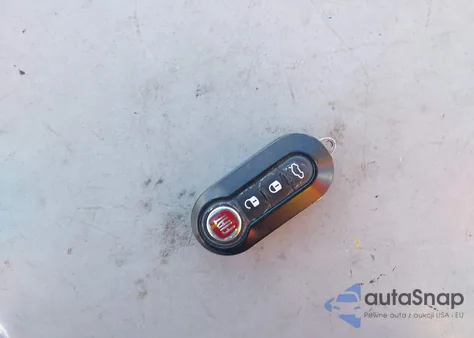 2013 Fiat 500 Lounge z USA, uszkodzony, nr VIN 3C3CFFCR2DT607328